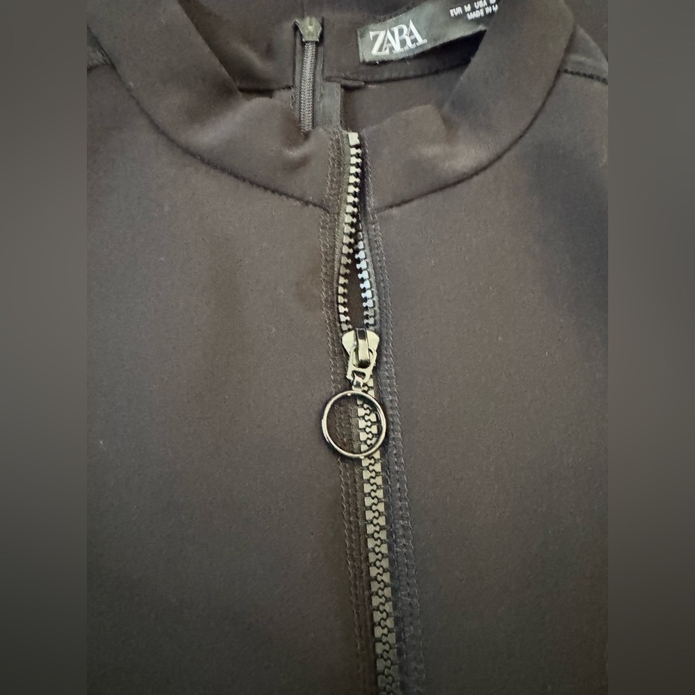 Zara Zip-Front Dress Black Solid
Sleeveless Sheath Front Slit Stretch
Size M - Picture 13 of 15